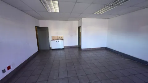 Knightsgate Industrial Park, Corner Jack and Germiston, Germiston has a 233m² industrial Unit Available To Let (7)